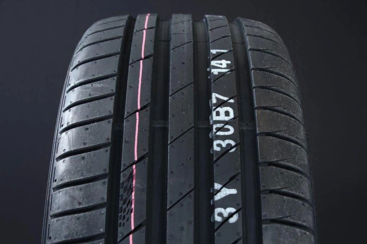 لاستیک کومهو 215/50/17 KUMHO ECSTA PS71